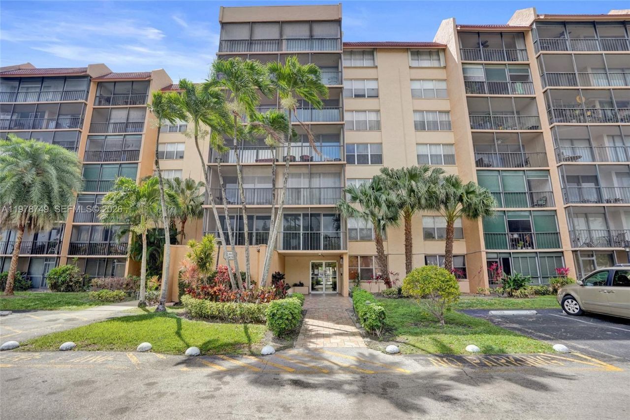 3821 Environ Blvd, Unit 309, Lauderhill, FL 33319 Photo