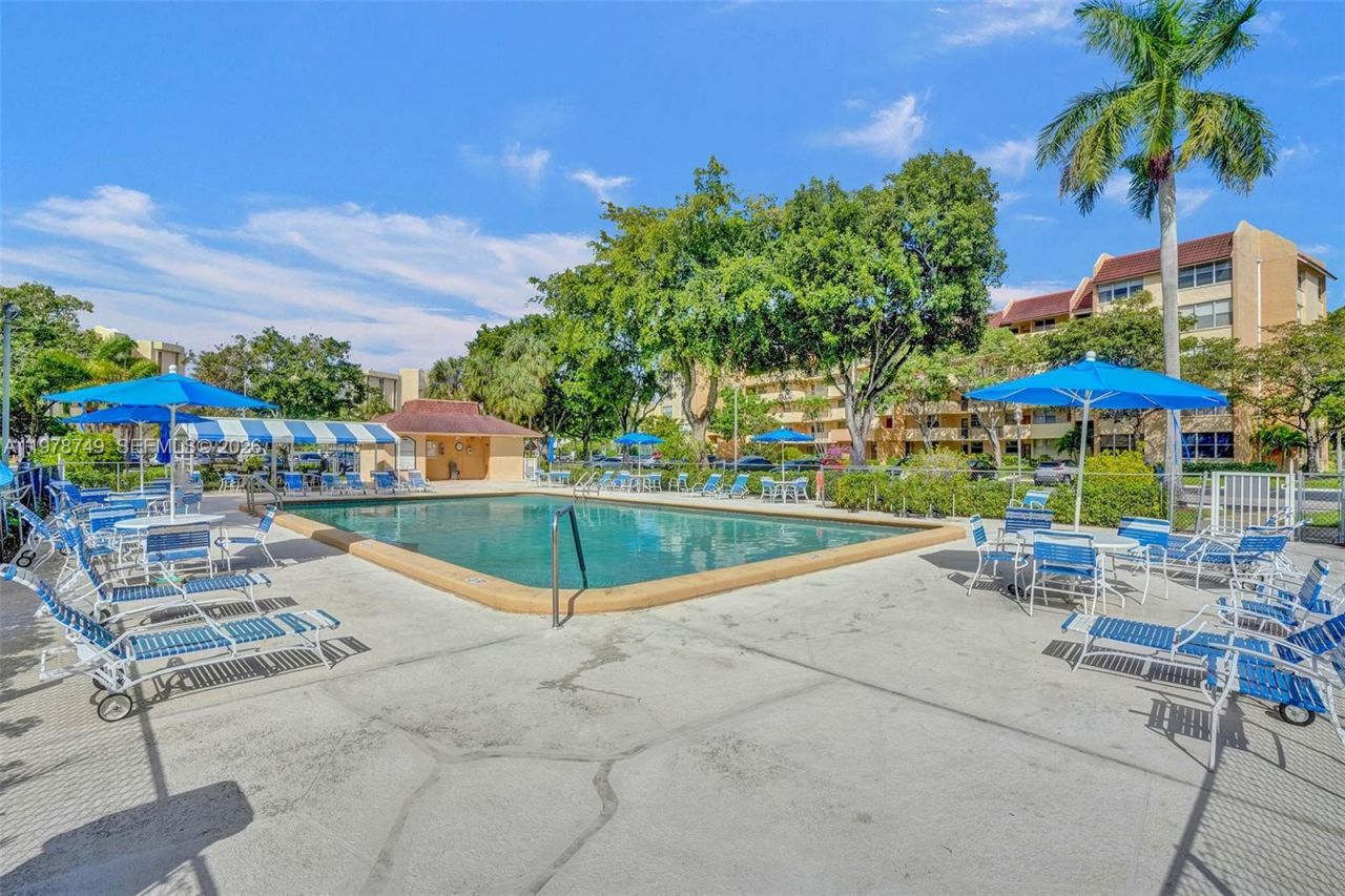 3821 Environ Blvd, Unit 309, Lauderhill, FL 33319 Photo