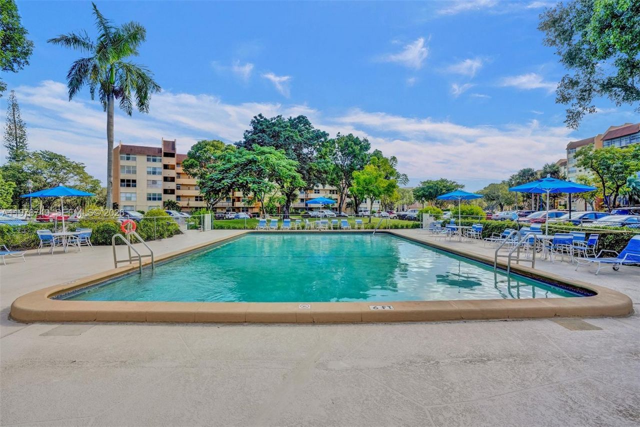 3821 Environ Blvd, Unit 309, Lauderhill, FL 33319 Photo