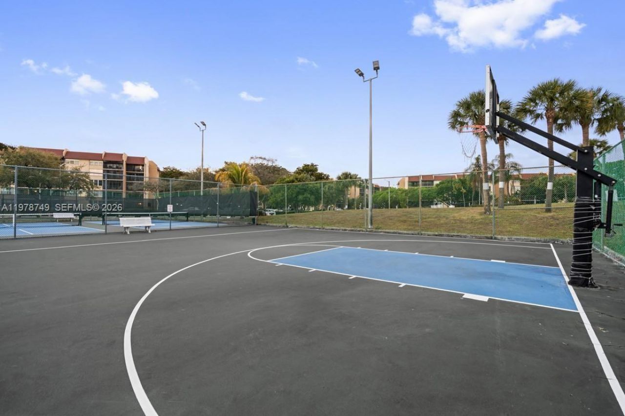 3821 Environ Blvd, Unit 309, Lauderhill, FL 33319 Photo