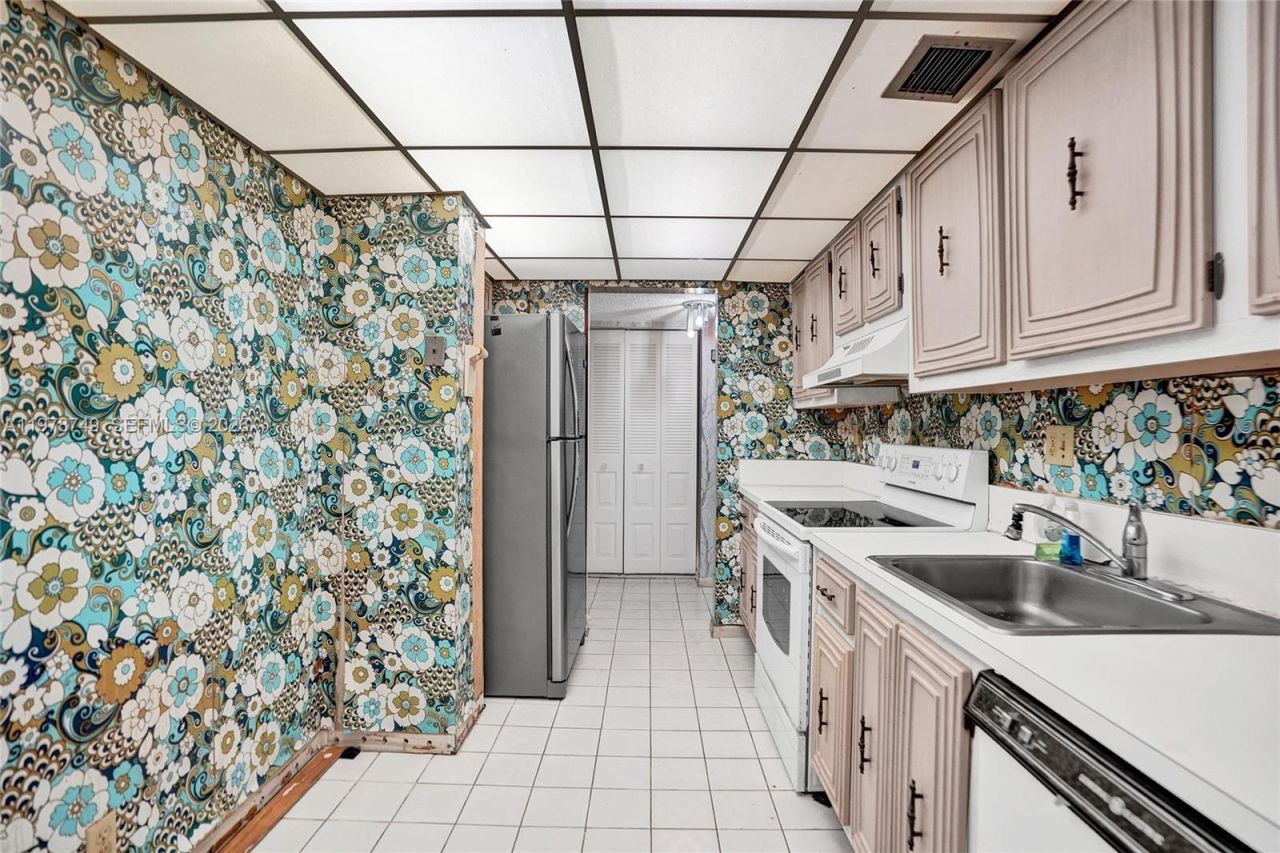 3821 Environ Blvd, Unit 309, Lauderhill, FL 33319 Photo