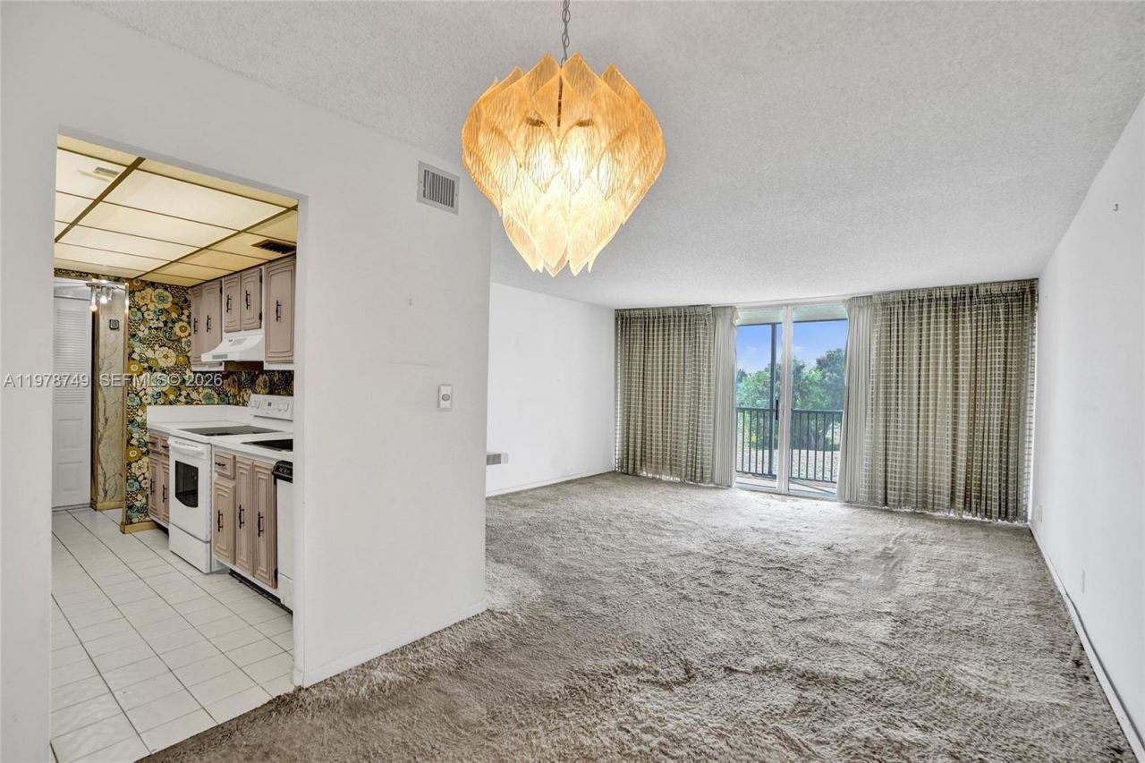 3821 Environ Blvd, Unit 309, Lauderhill, FL 33319 Photo