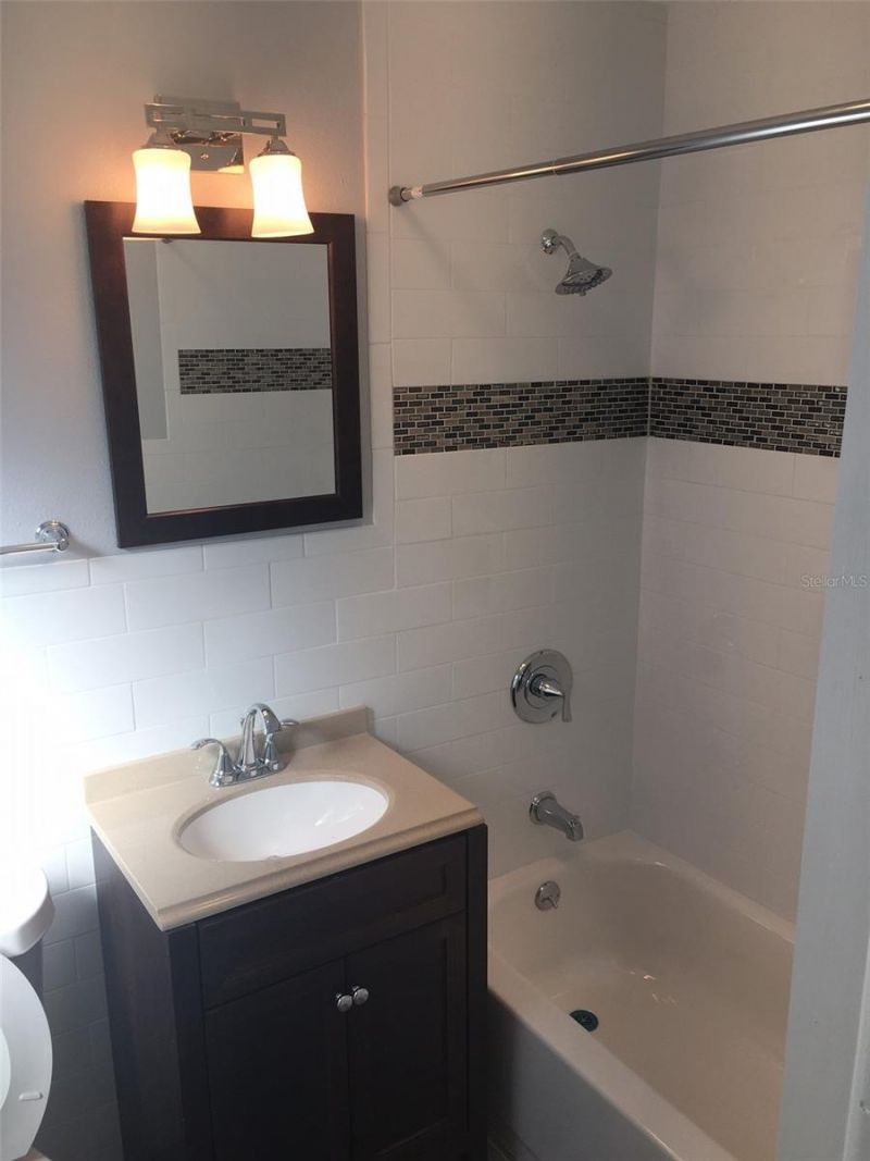 214 12th Avenue N, Unit B, Saint Petersburg, FL 33701 Photo