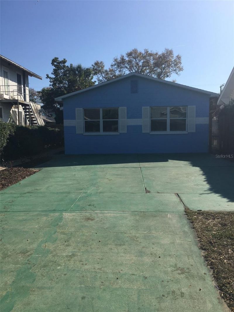 214 12th Avenue N, Unit B, Saint Petersburg, FL 33701 Photo