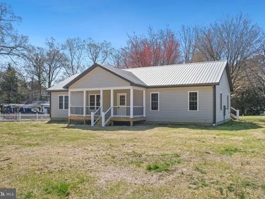 646 SANDY POINT ROAD, HEATHSVILLE, VA 22473