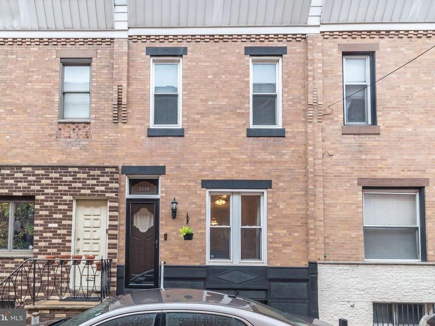 2538 S Bancroft Street, Philadelphia, PA 19145 Main Photo