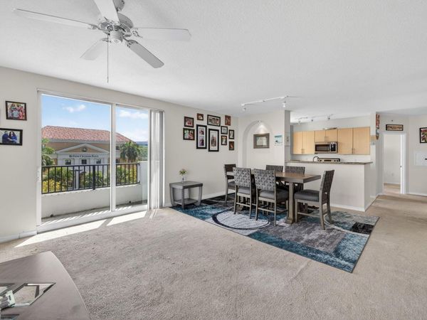 2421 NE 65th St, Unit 415, Fort Lauderdale, FL 33308