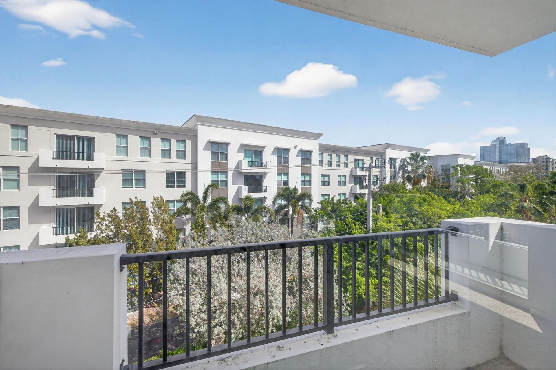 2421 NE 65th St, Unit 415, Fort Lauderdale, FL 33308 Photo