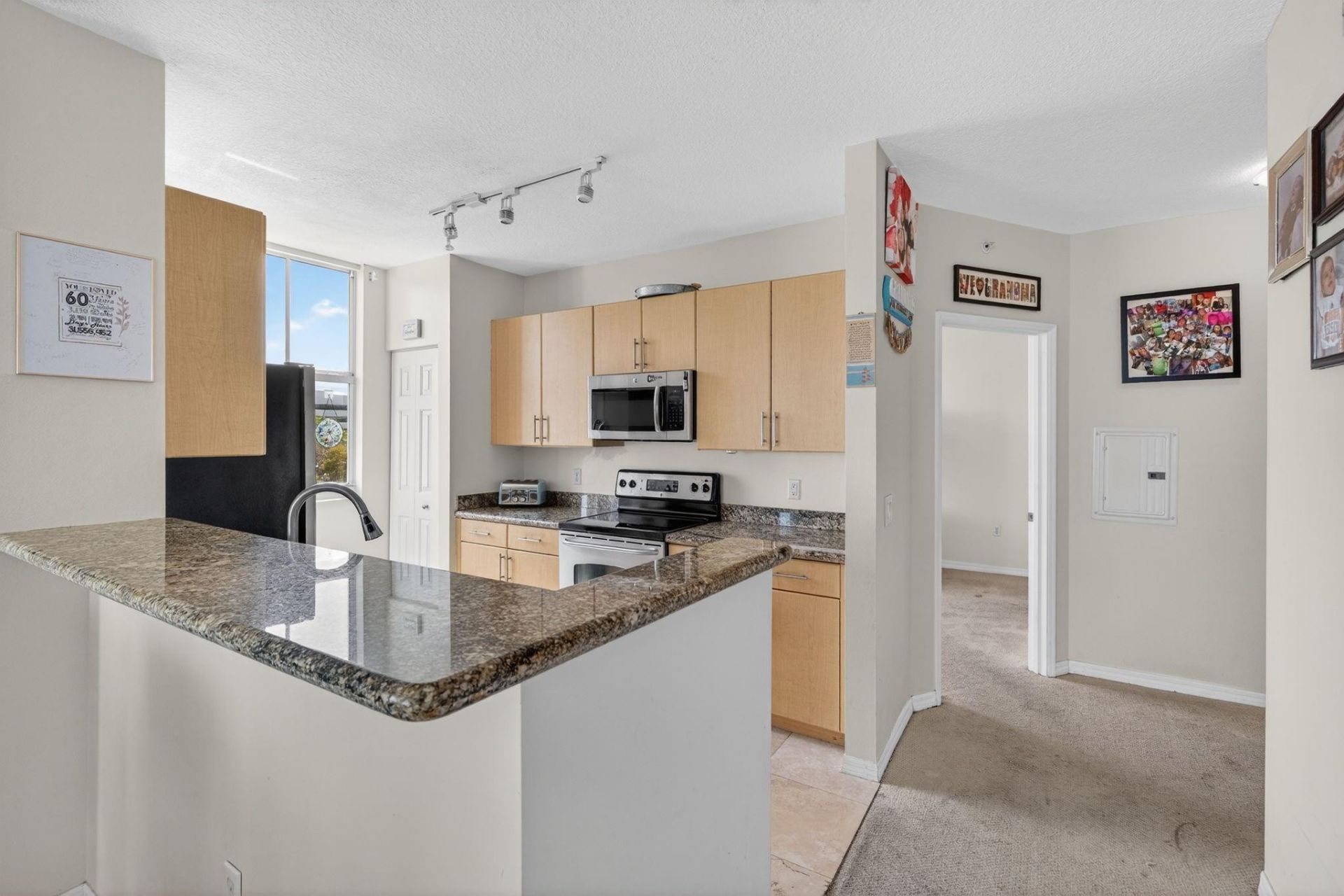 2421 NE 65th Street, Unit 415, Fort Lauderdale, FL 33308 Photo