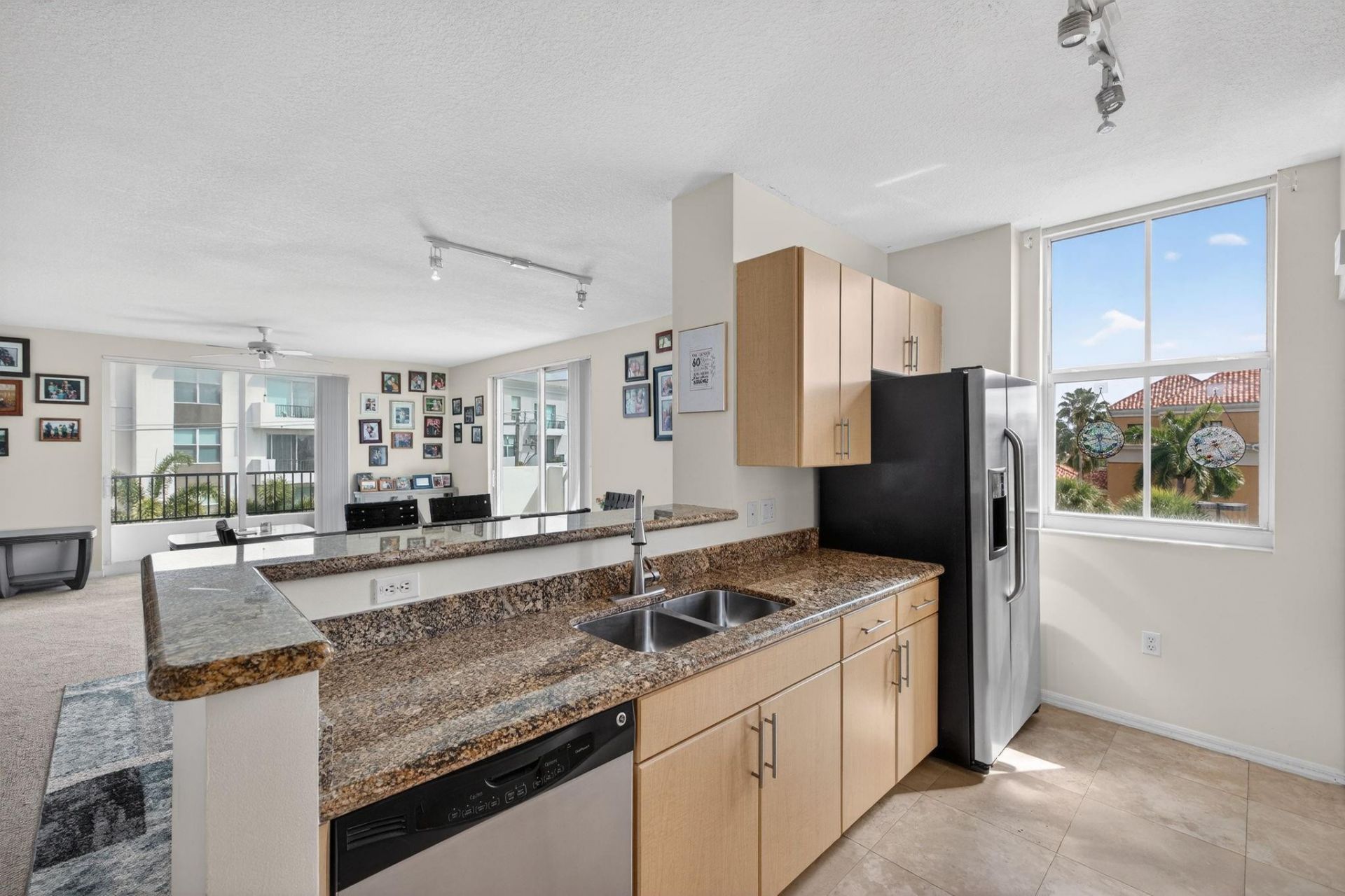 2421 NE 65th St, Unit 415, Fort Lauderdale, FL 33308 Photo