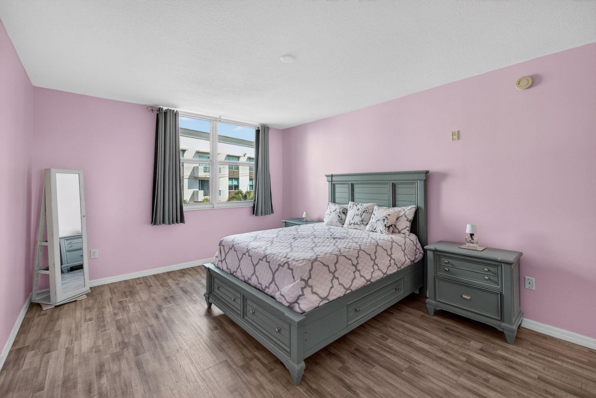 2421 NE 65th Street, Unit 415, Fort Lauderdale, FL 33308 Photo