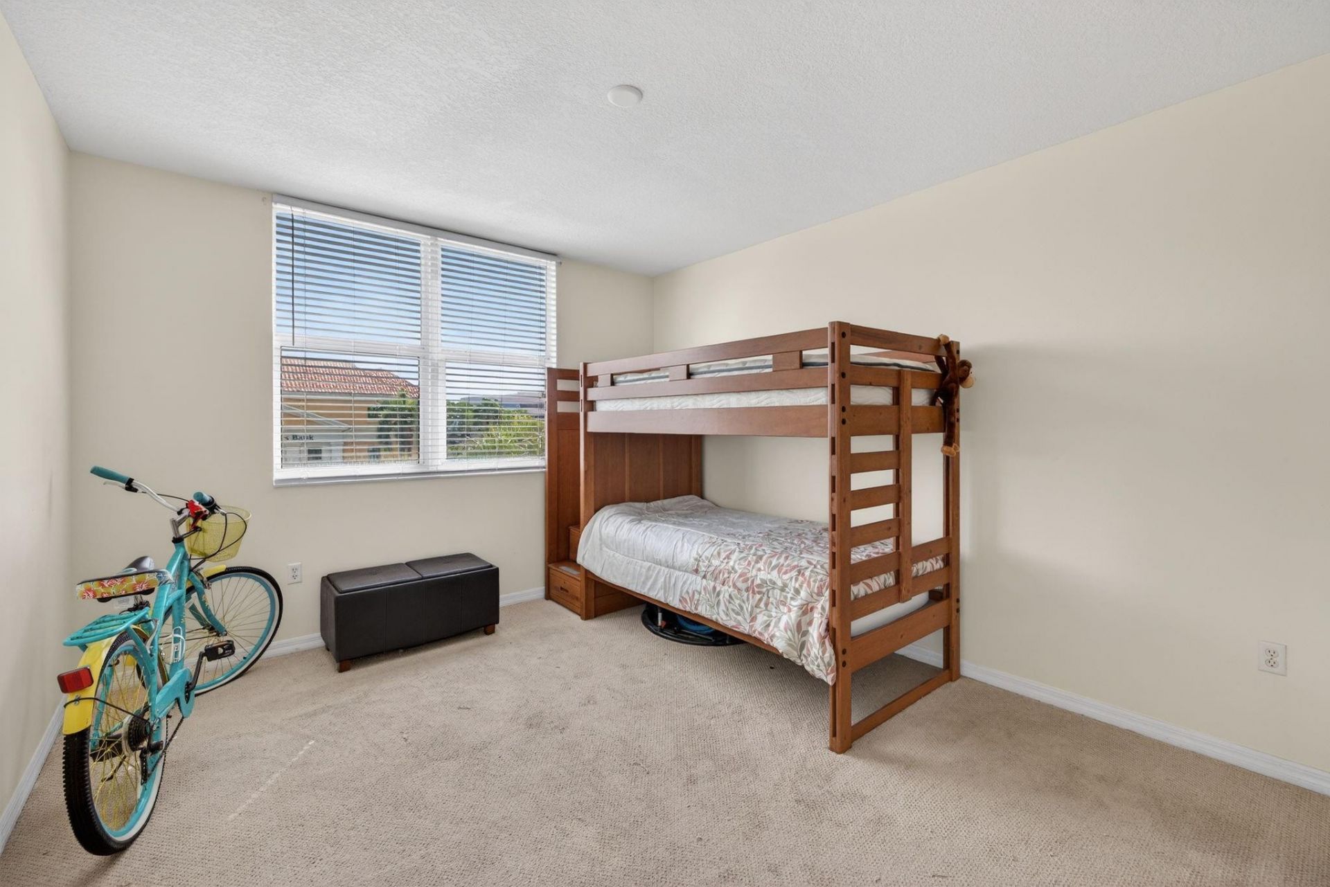 2421 NE 65th St, Unit 415, Fort Lauderdale, FL 33308 Photo