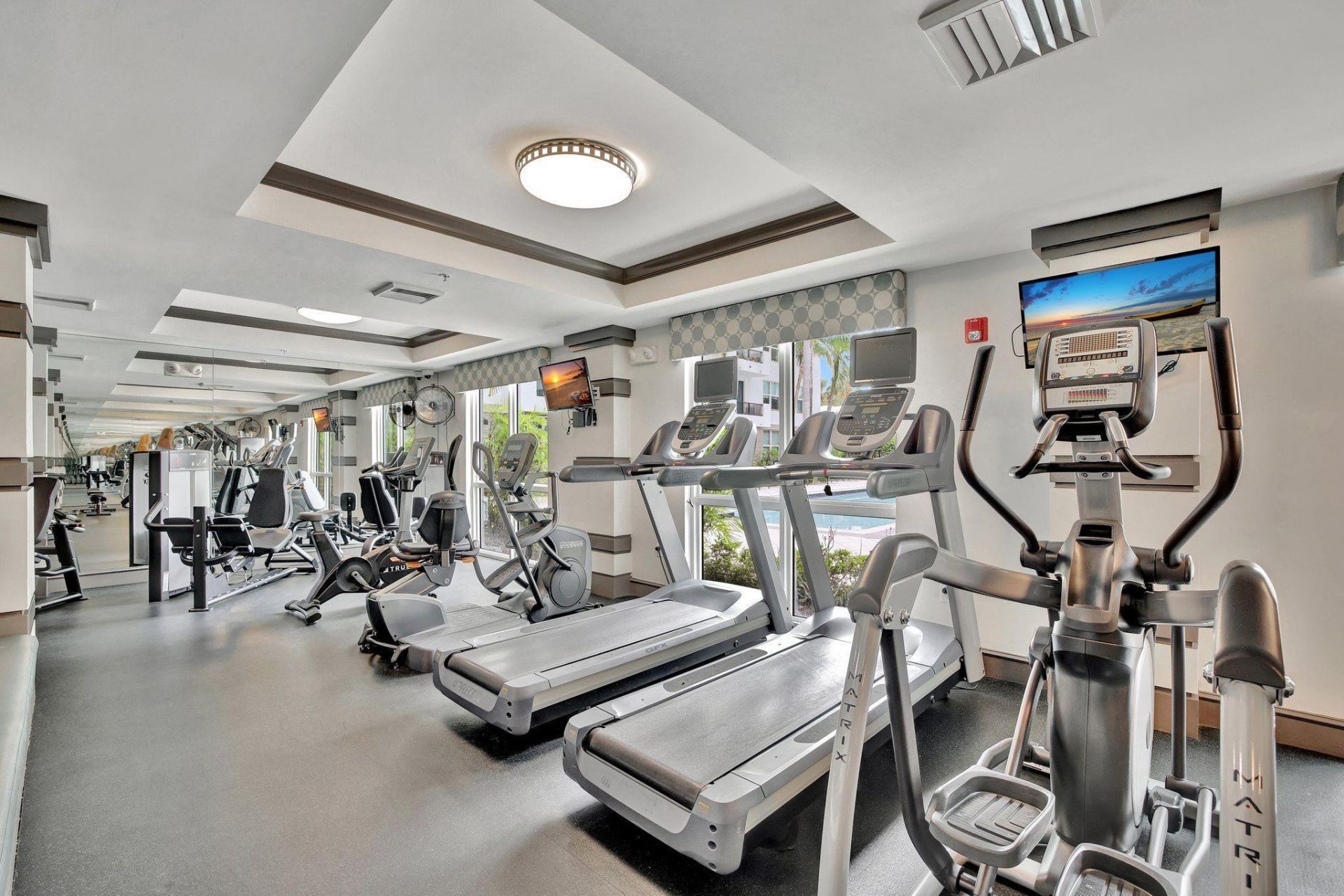 2421 NE 65th Street, Unit 415, Fort Lauderdale, FL 33308 Photo