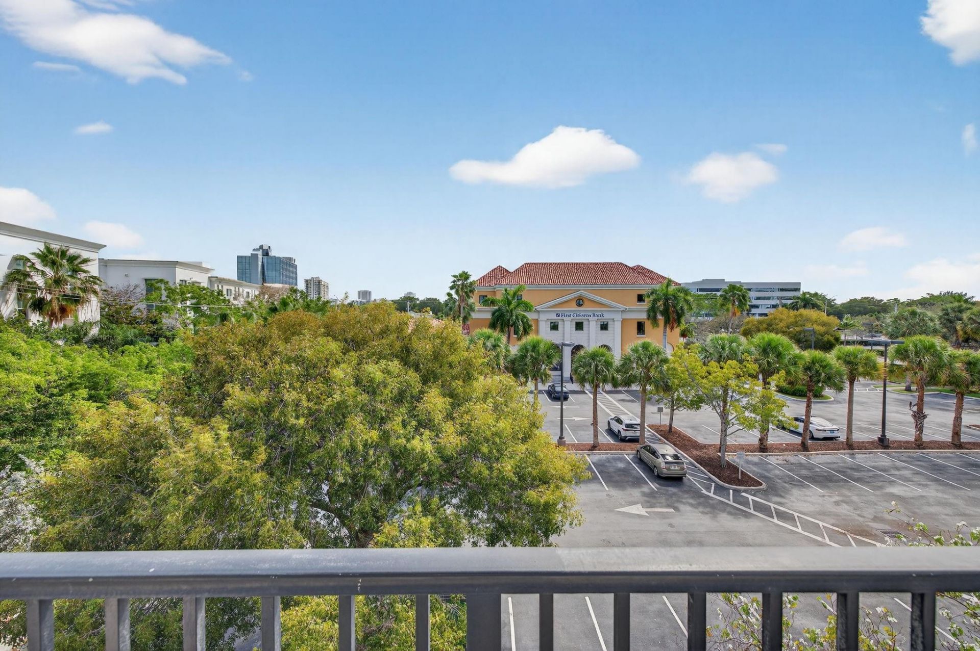 2421 NE 65th Street, Unit 415, Fort Lauderdale, FL 33308 Photo