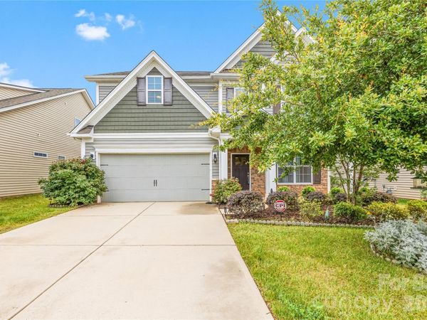 8813 Douglas Palace Court, Charlotte, NC 28278