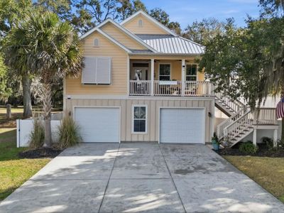 15 Flaggpoint Ln., Murrells Inlet, SC 29576