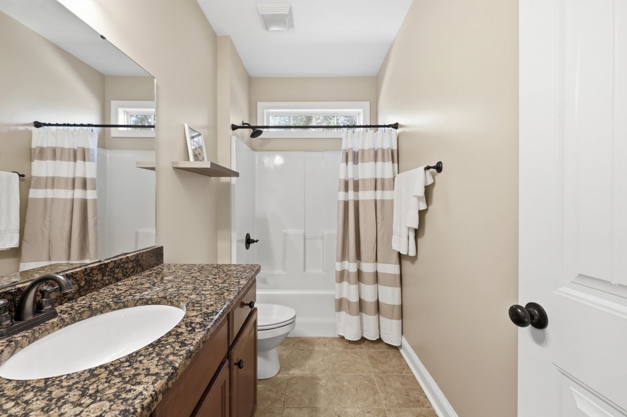 15 Flaggpoint Ln. Photo 18