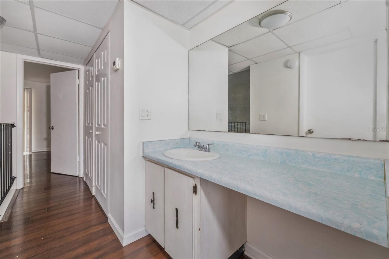 14414 Reuter Strasse Circle, Unit 212, Tampa, FL 33613 Photo
