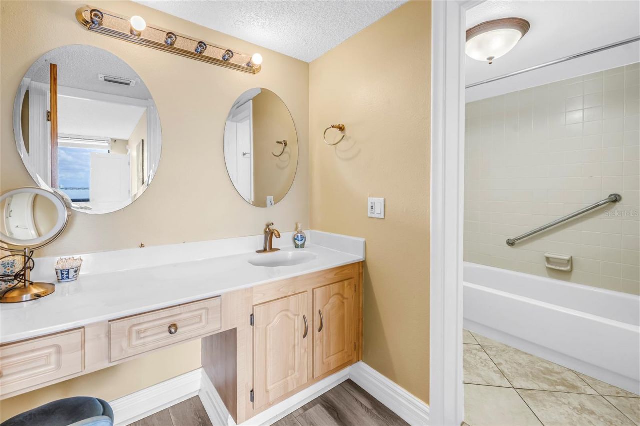 5825 Puerta Del Sol Boulevard S, Unit 464, Saint Petersburg, FL 33715 Photo