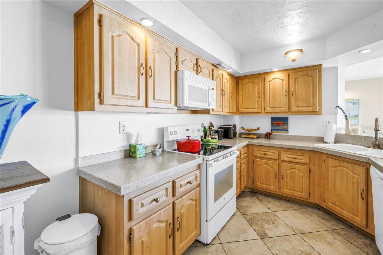 5825 Puerta Del Sol Boulevard S, Unit 464, Saint Petersburg, FL 33715 Photo