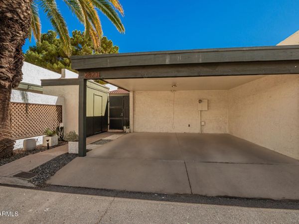 2823 N 49TH Place, Phoenix, AZ 85008