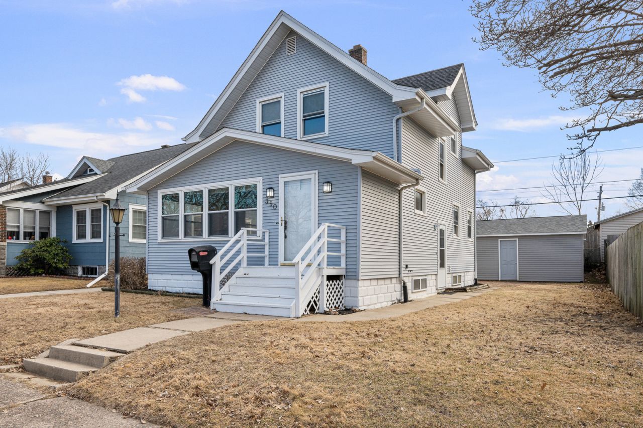 350 15th Avenue, Moline, IL 61265 Main Photo