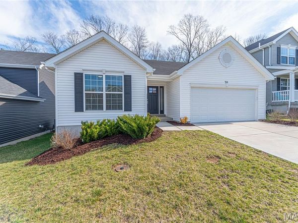 910 Boulder Crest Court, Eureka, MO 63025