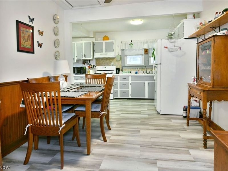 728 Potic Drive, Leavittsburg, OH 44430 Photo 27