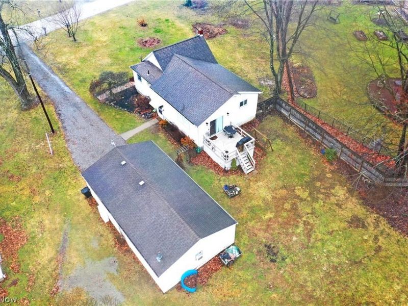 728 Potic Drive, Leavittsburg, OH 44430 Photo 6