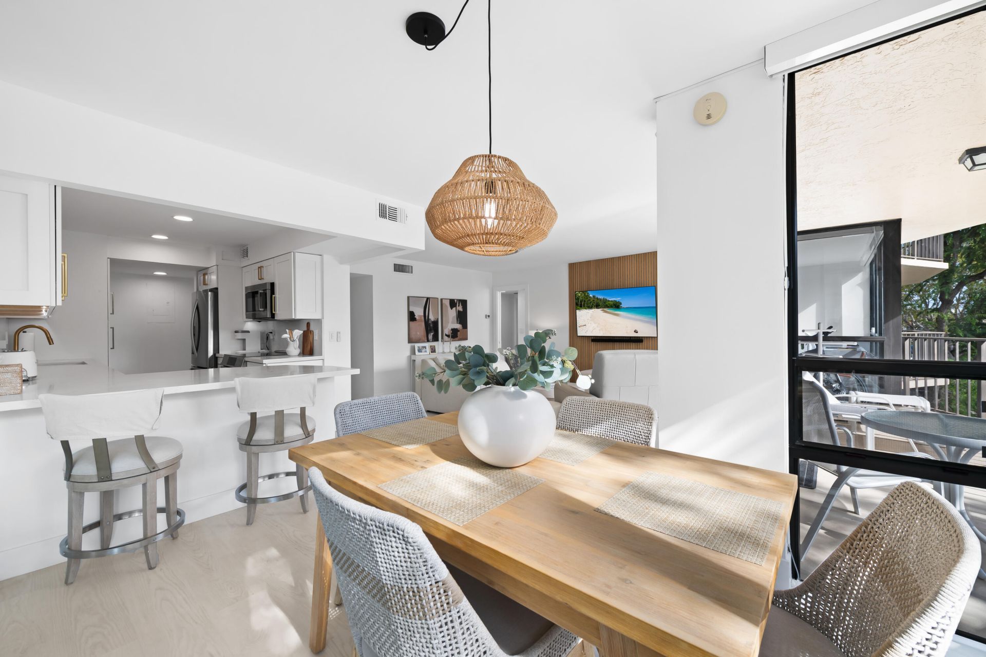 799 Jeffery Street, Unit 303, Boca Raton, FL 33487 Photo