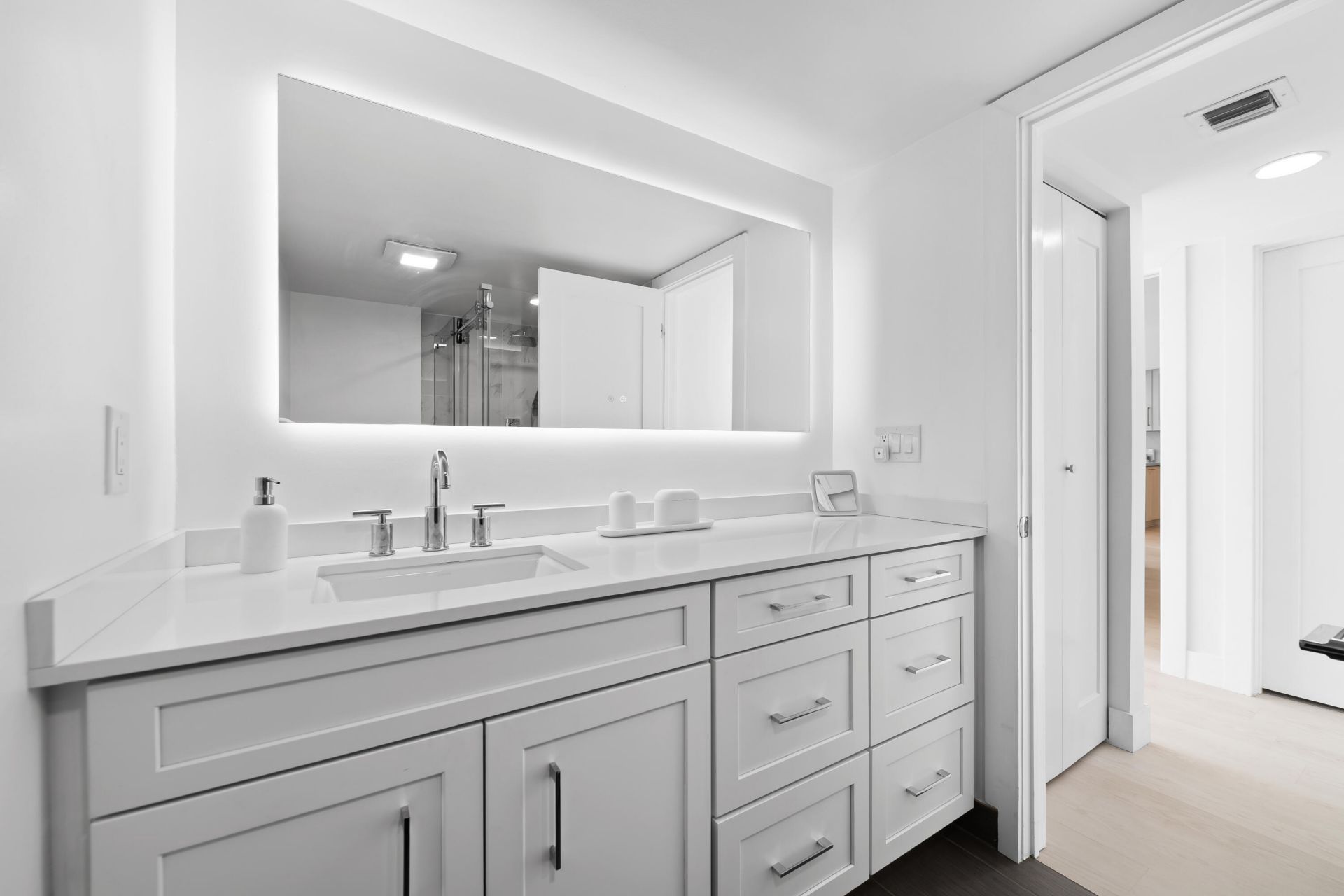 799 Jeffery Street, Unit 303, Boca Raton, FL 33487 Photo