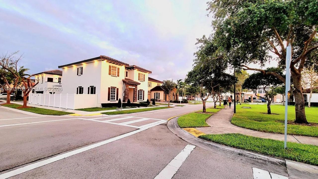 17070 SW 91st St, Miami, FL 33196 Photo