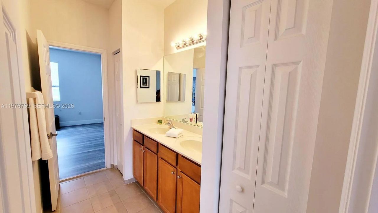 17070 SW 91st St, Miami, FL 33196 Photo