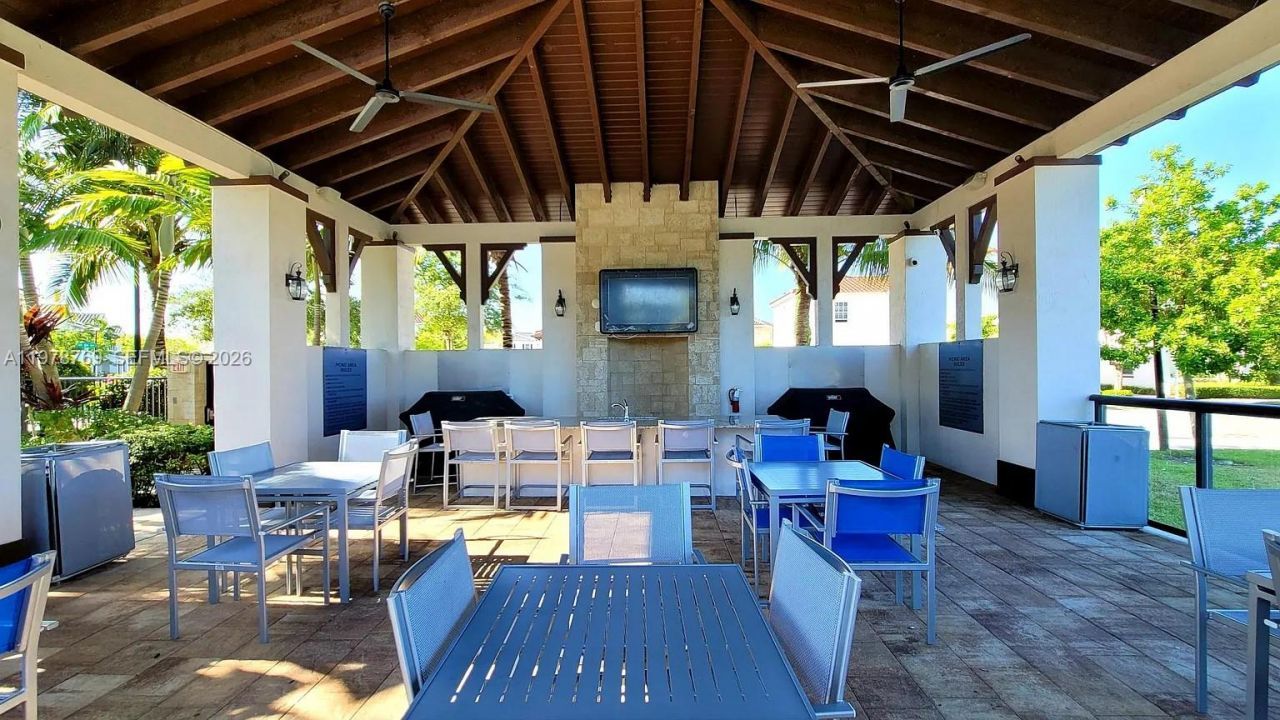 17070 SW 91st St, Miami, FL 33196 Photo