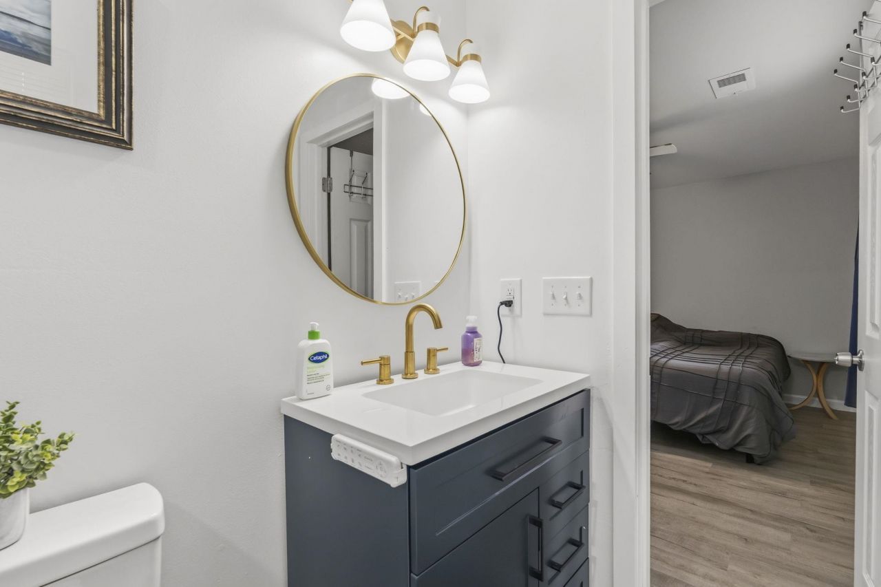 621 Highway 905 Photo 30