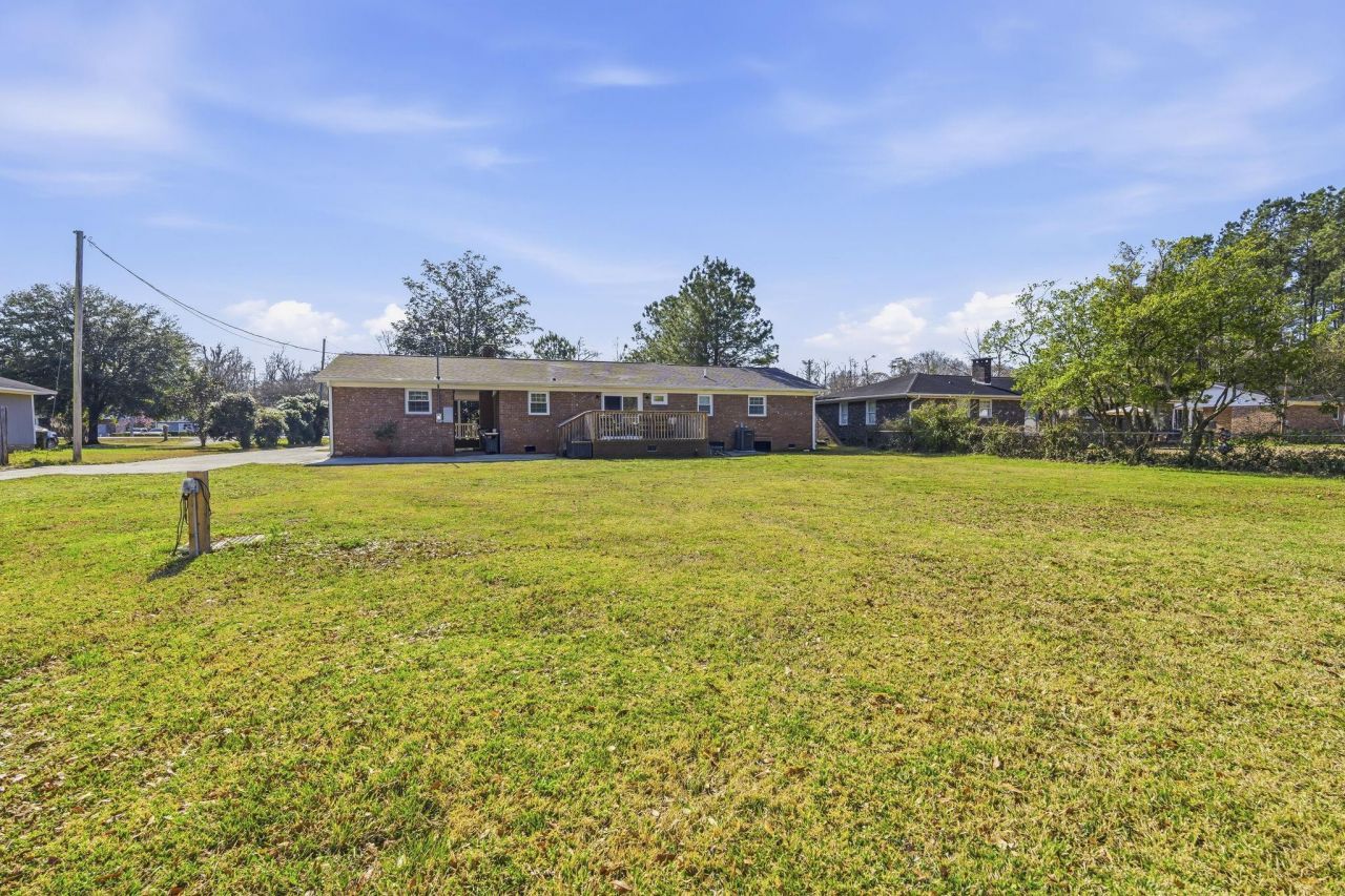 621 Highway 905 Photo 38