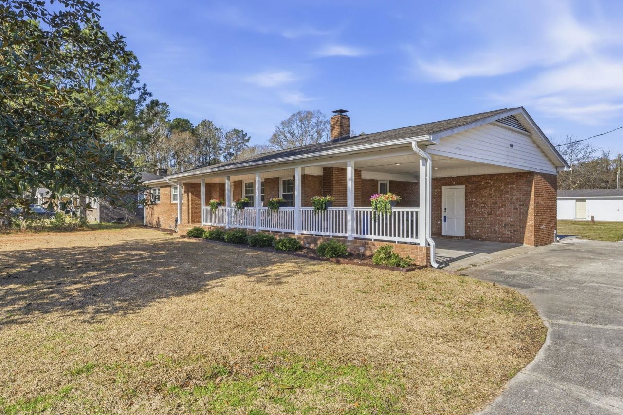 621 Highway 905 Photo 42