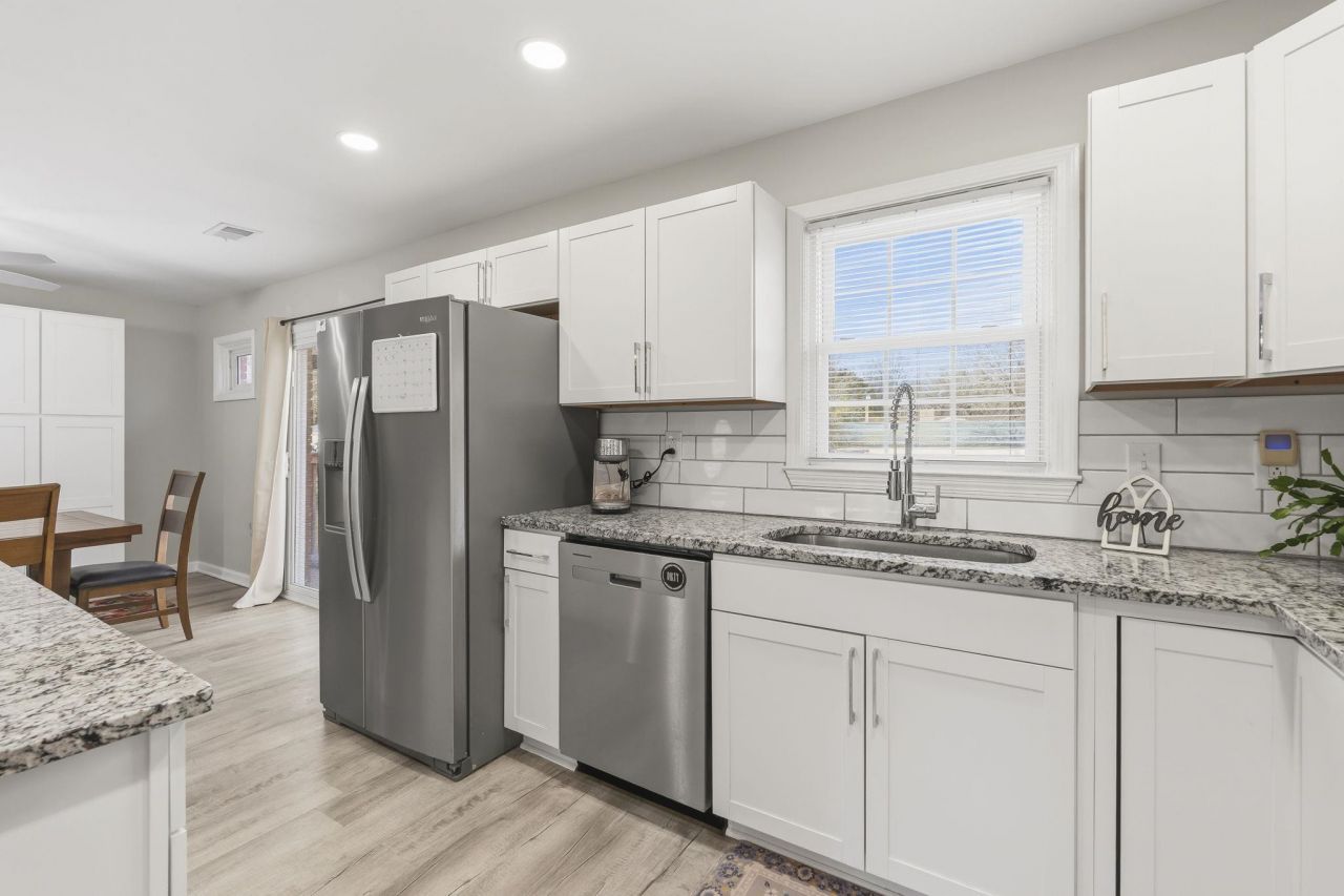 621 Highway 905 Photo 6