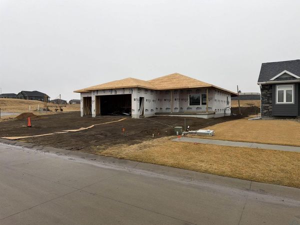 120 19th St SE, LeMars, IA 51031