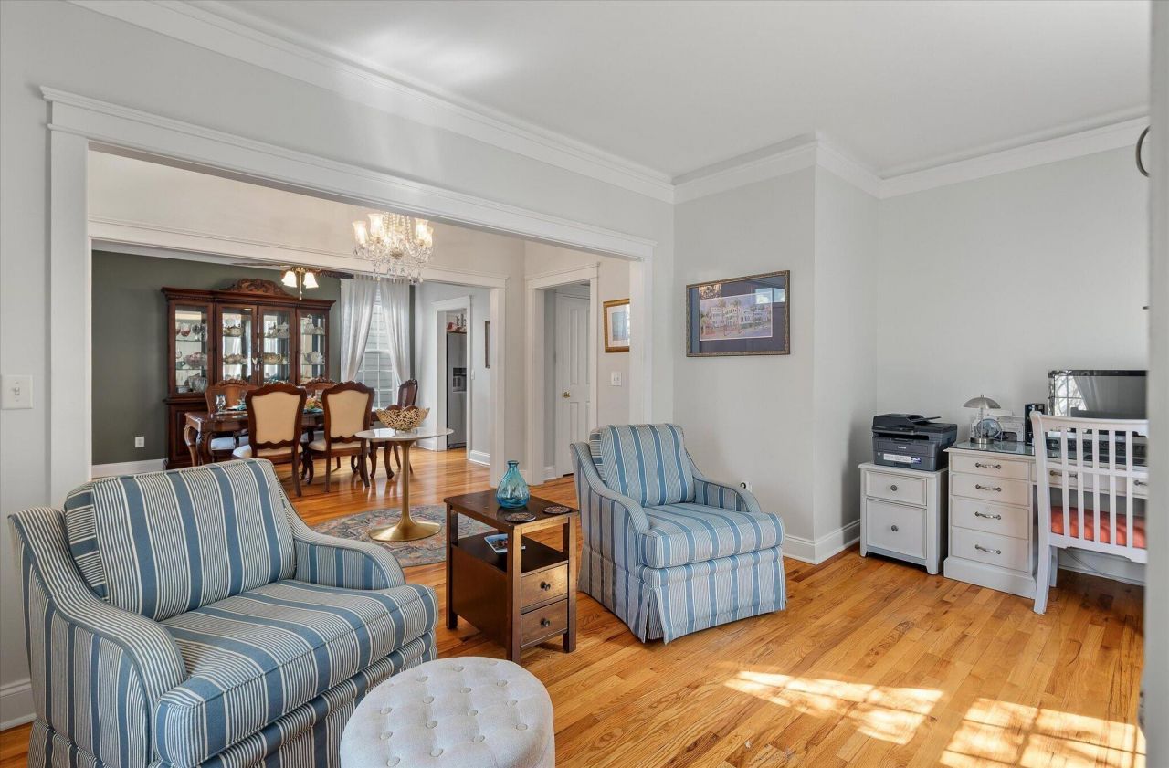 221 White Gables Drive Photo 12