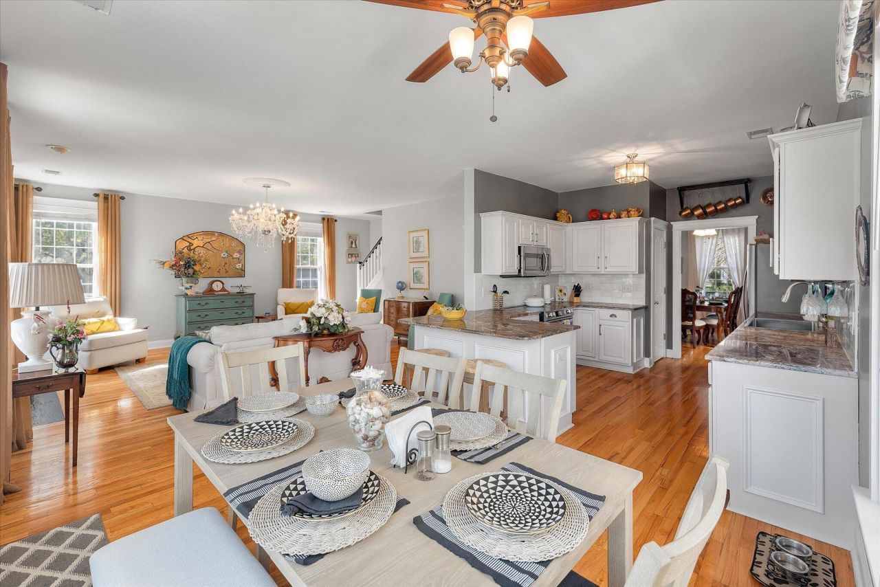 221 White Gables Drive Photo 21