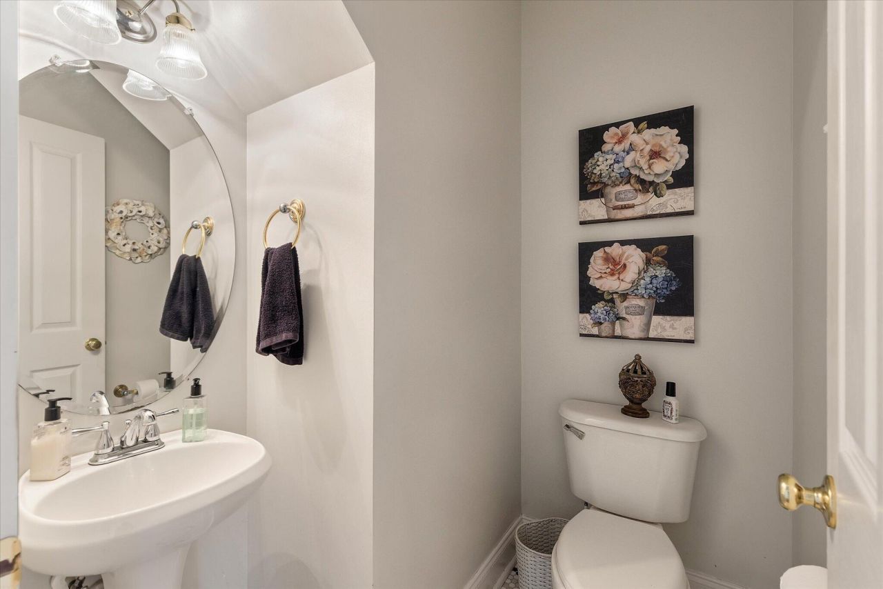 221 White Gables Drive Photo 26