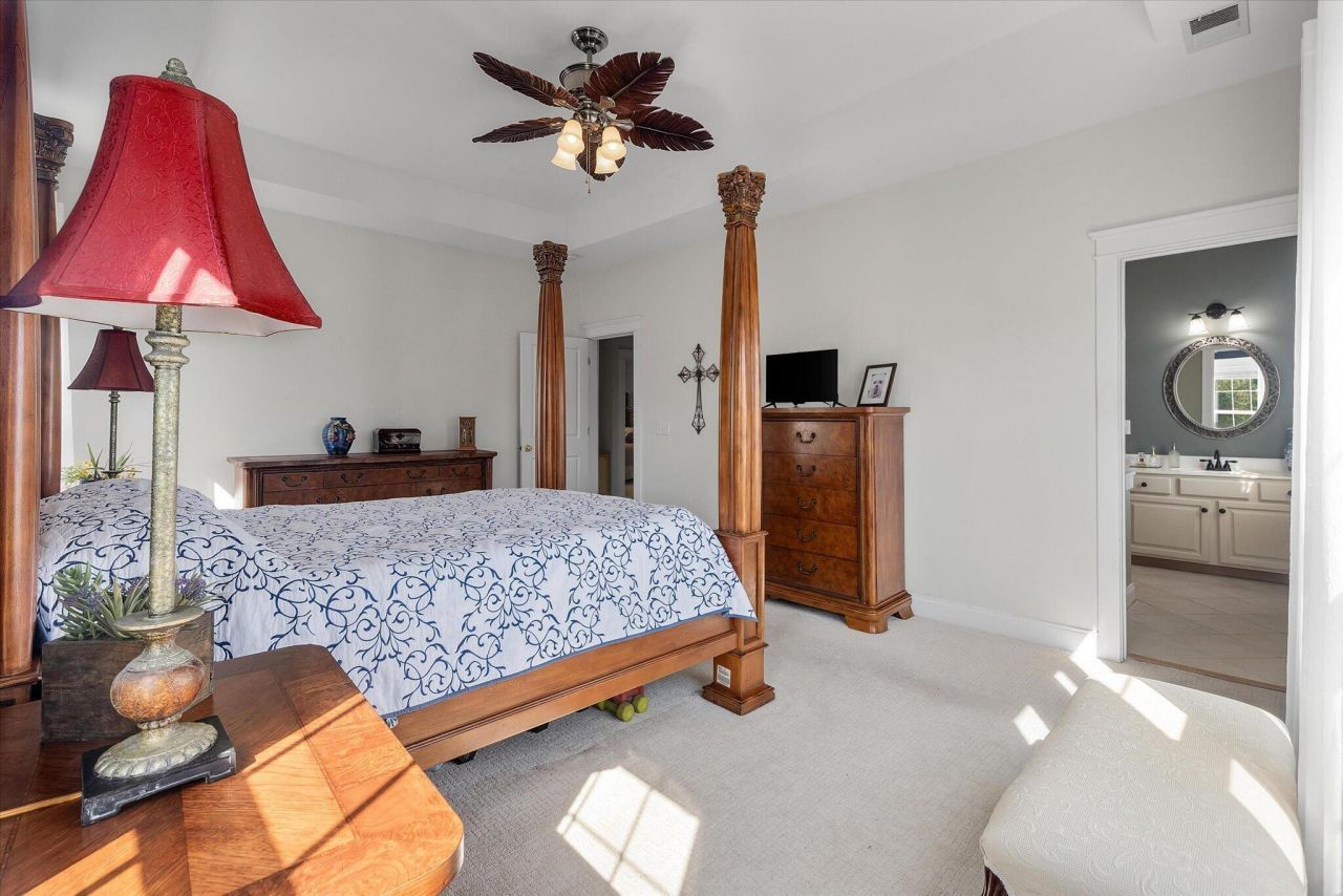 221 White Gables Drive Photo 28