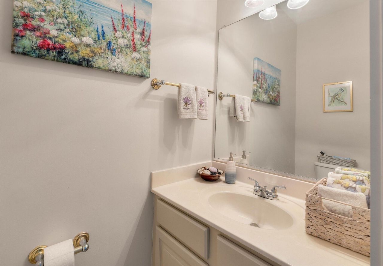 221 White Gables Drive Photo 33