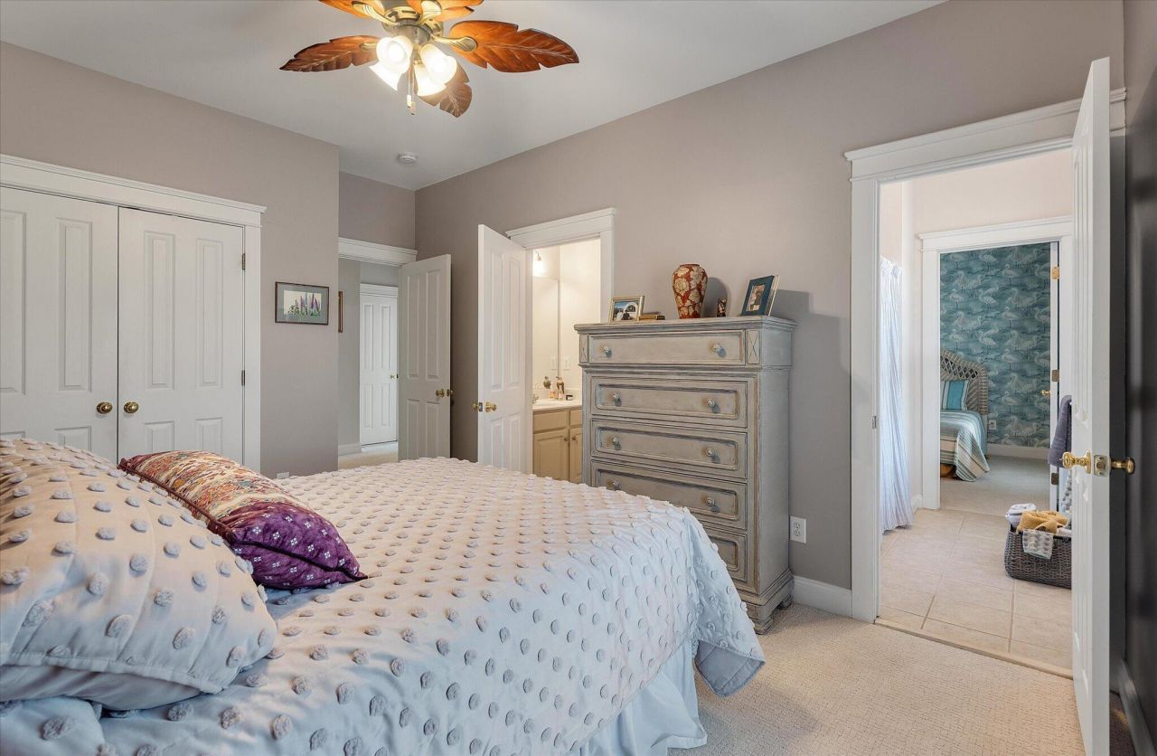 221 White Gables Drive Photo 36