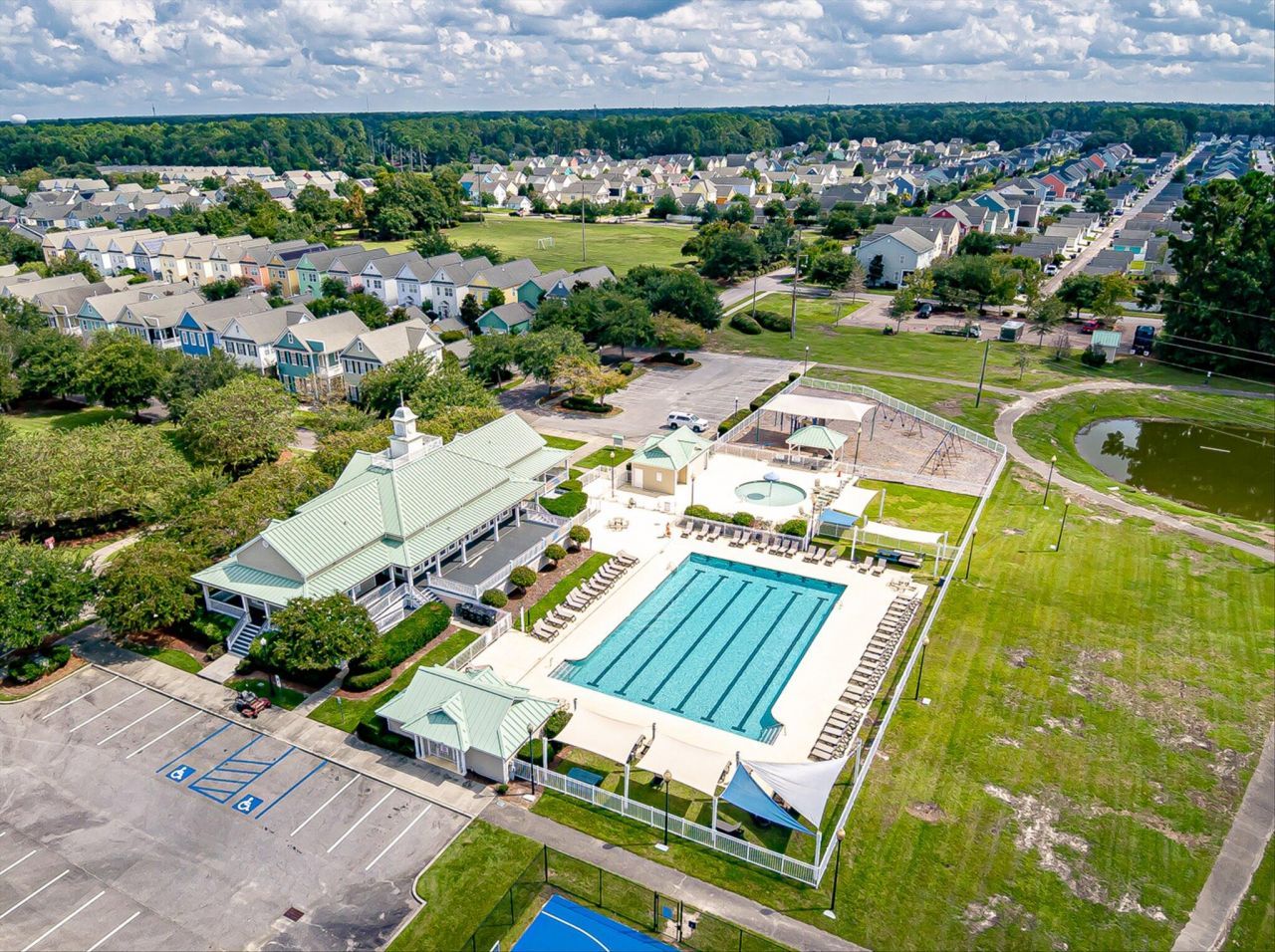 221 White Gables Drive Photo 52