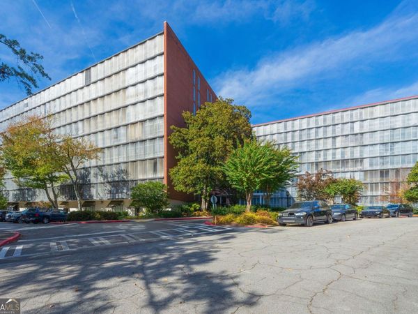 3060 Pharr Court North NW, Unit APT 223, Atlanta, GA 30305