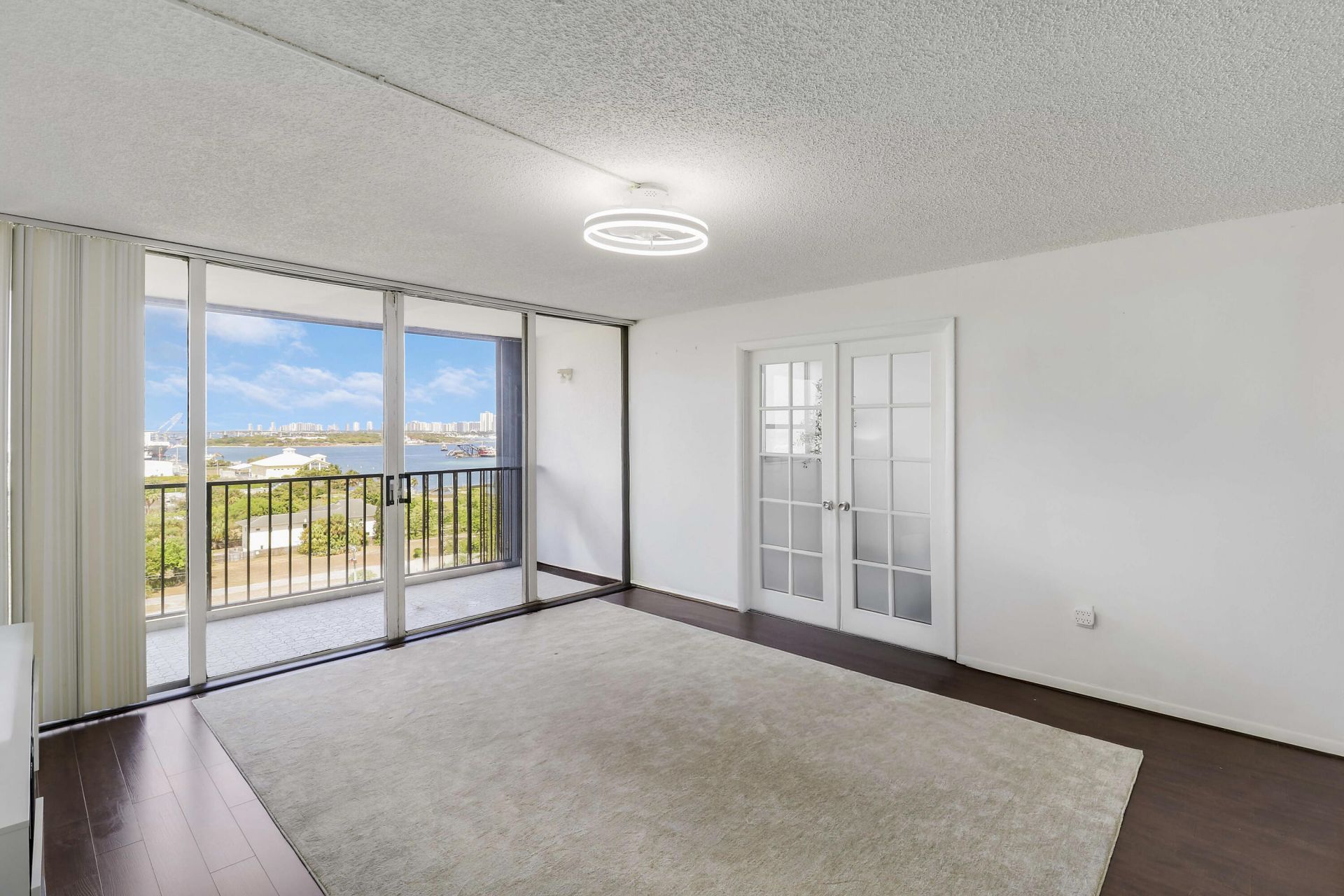 5600 N Flagler Drive, Unit 1001, West Palm Beach, FL 33407 Photo