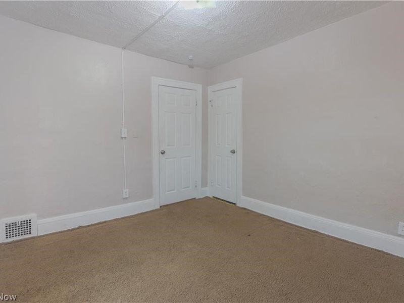 13512 Edgewood Avenue, Cleveland, OH 44105 Photo 13