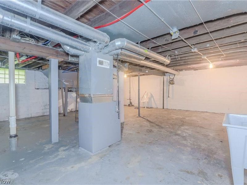 13512 Edgewood Avenue, Cleveland, OH 44105 Photo 21